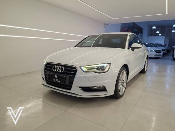 AUDI A3 1.8 TFSI SEDAN AMBITION 16V 180CV GASOLINA 4P AUTOMÁTICO